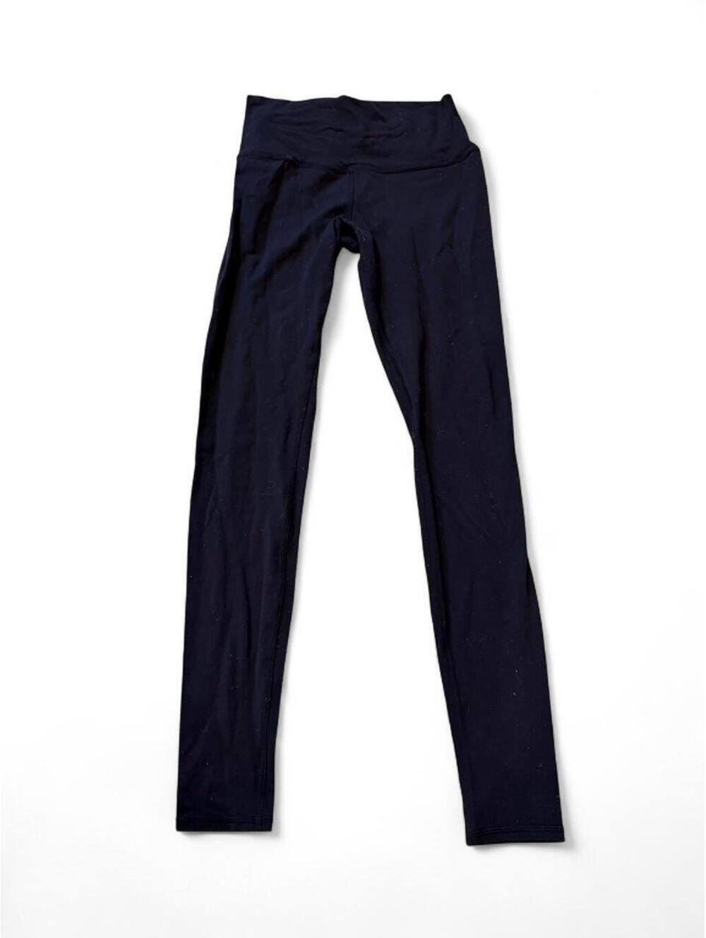 Alo Yoga Women's Black and Navy Legging